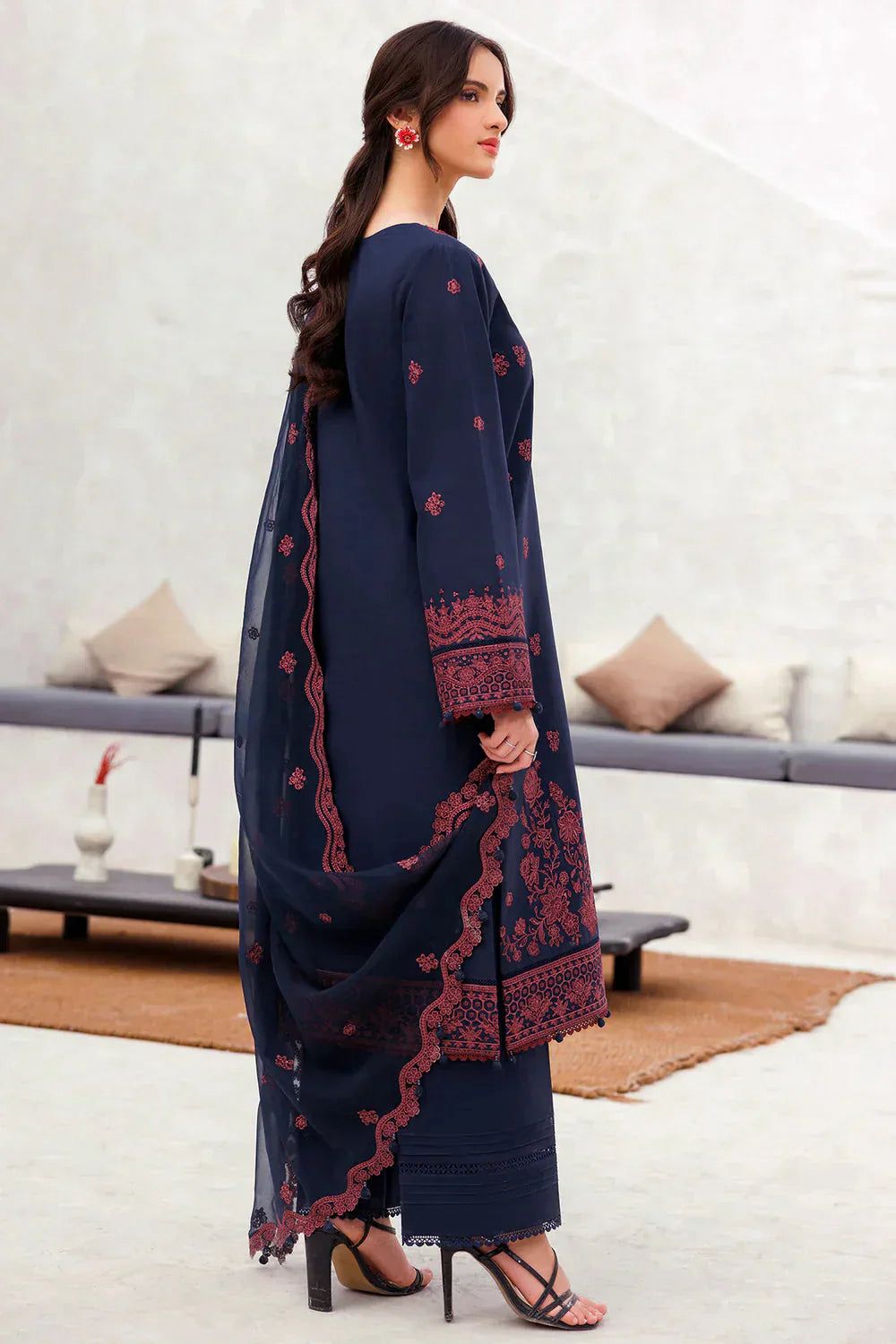 SUMMER COLLECTION ```

🍂*_Farasha 502_*🍂

*Stuff: Best Quality Air jet lawn 90/70