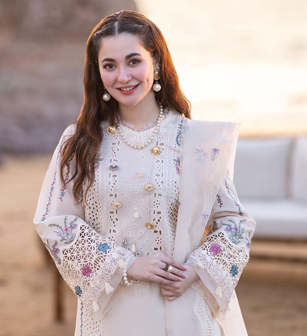 *BRAND NAME* QALAMQAR WEAR BY  HANIA AMIR