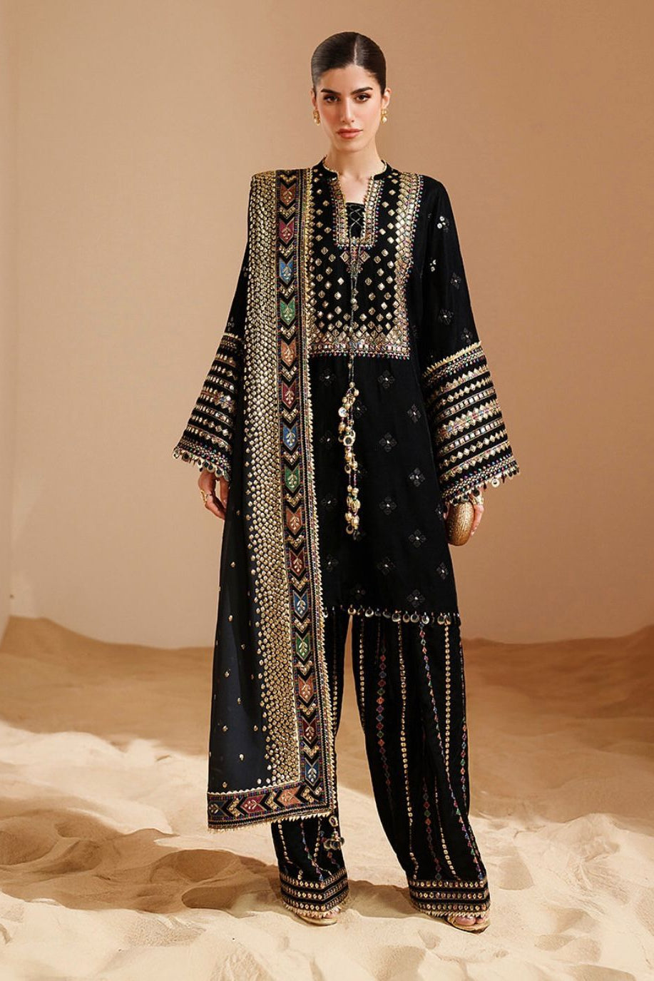 Jazmin Most luxurious article arrived in lawn 90/88 with fully embroided work ready to wear shawl