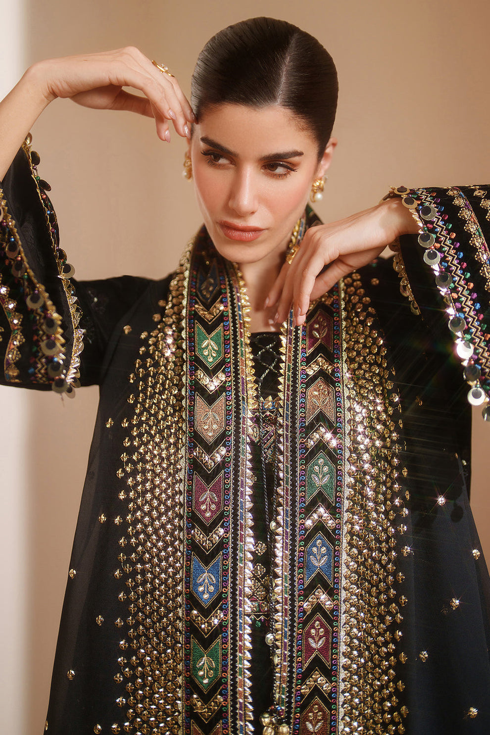 Jazmin Most luxurious article arrived in lawn 90/88 with fully embroided work ready to wear shawl
