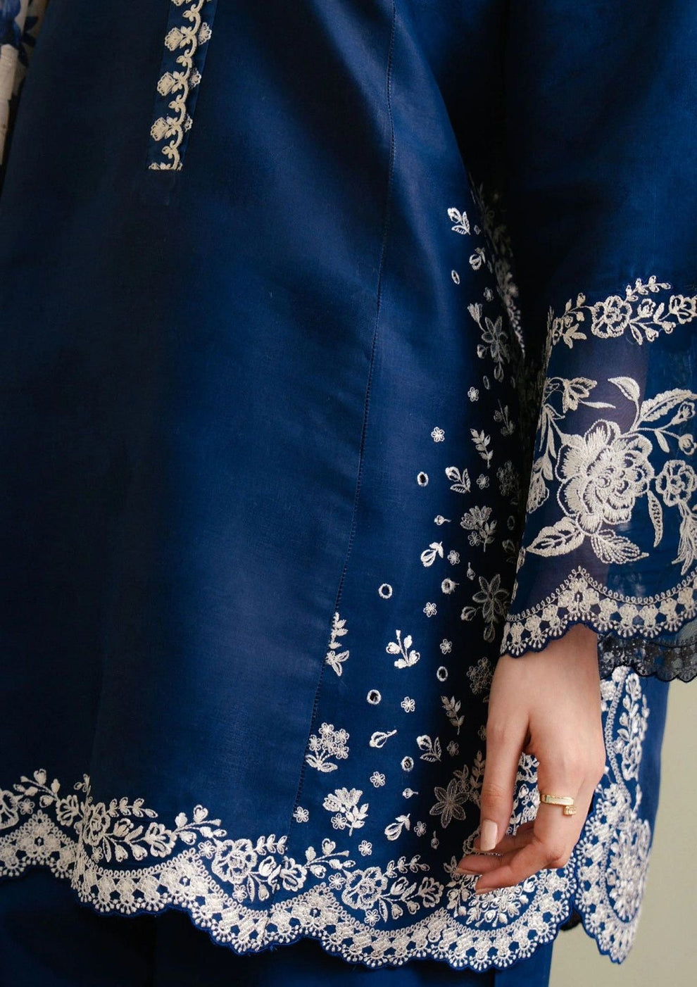 NEW ARRIVAL'S Summer COLLECTION 2026

*BRAND NAME* ZARA SHAHJAHAN

*FABRIC*
PREMIUM AIR-JET Lawn 90/70 
*Lawn  QUALITY* 💯% GUARANTEED