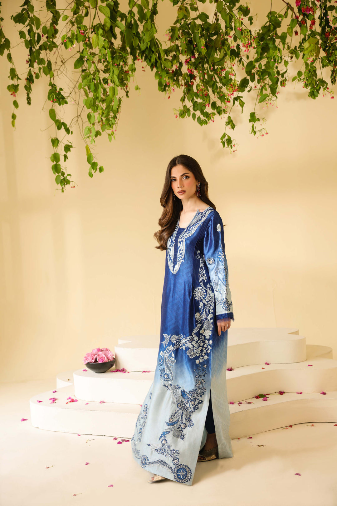 Silk unstitch double shade digital printed Most luxury article arrived