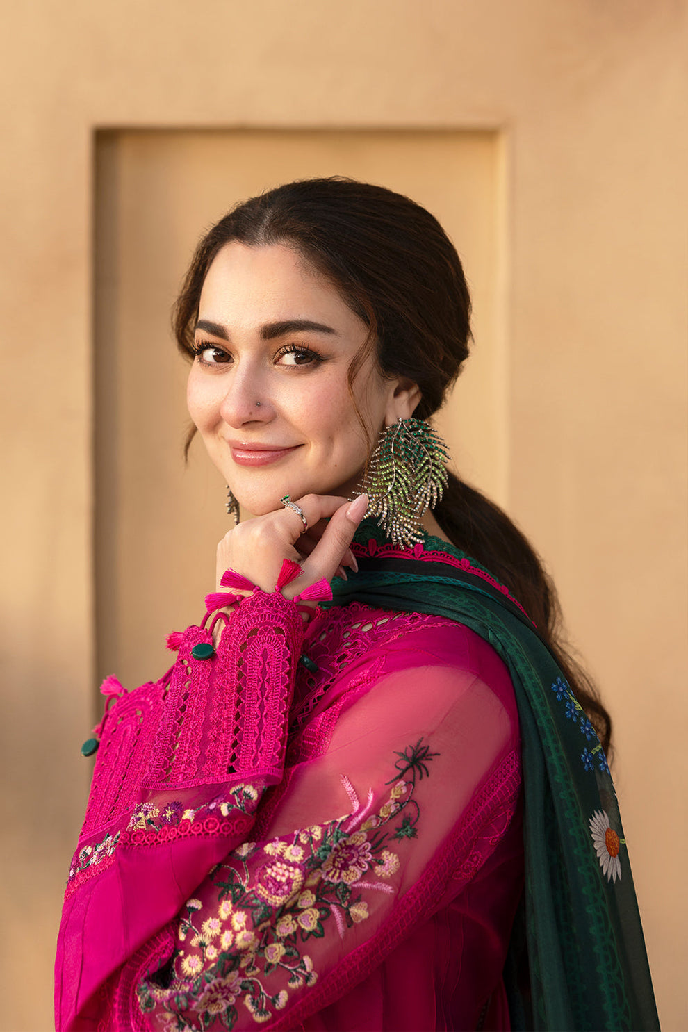 Saira Rizwan Unstitched Lawn 90/88 Embroidered 3PC With Printed Bana Dora Shawl