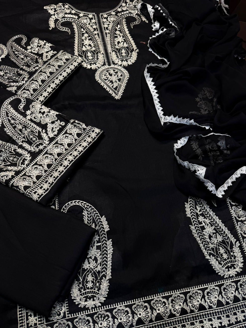 MIRANA MOST LUXURIOUS ARTICLE NOW AVAILABLE