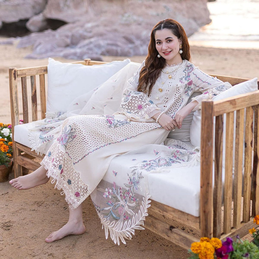 *BRAND NAME* QALAMQAR WEAR BY  HANIA AMIR
